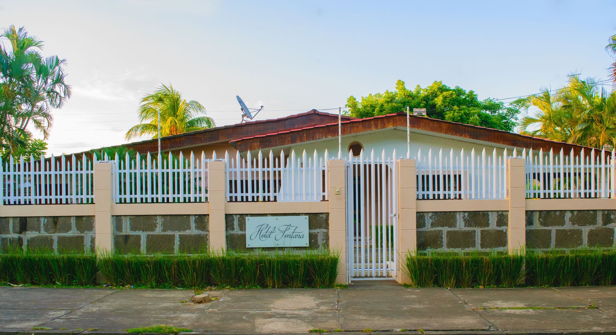 Hotel Fontana Managua Exterior photo